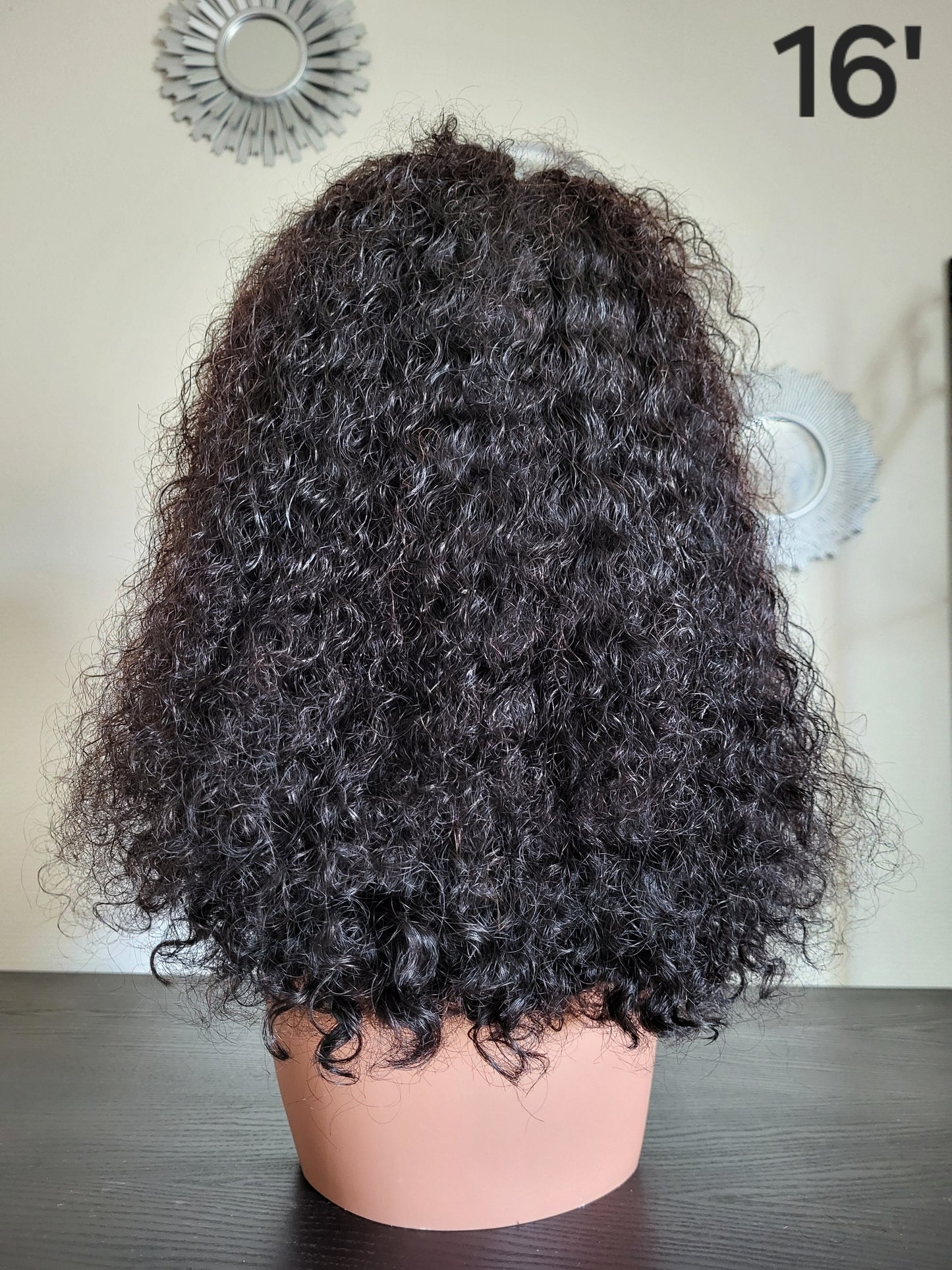 Curly wig