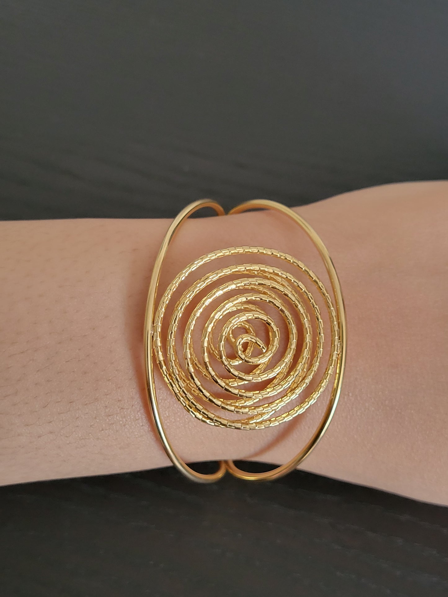 Spiral bracelet