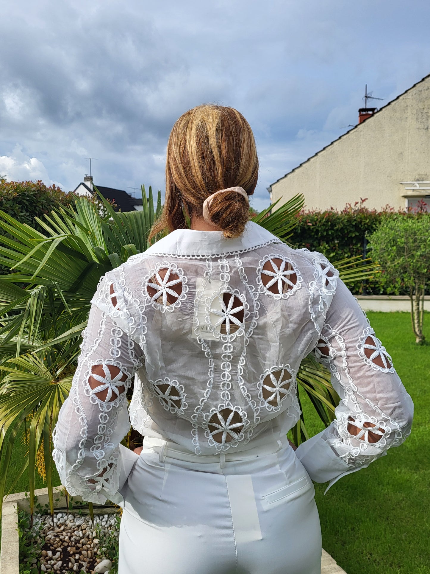 Blusa de encaje blanca